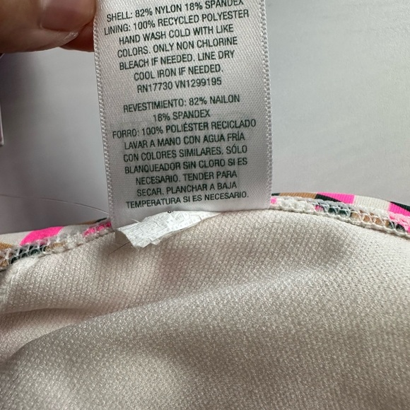 WILD FABLE High Neck Multicolor Print  Size Medium (8-10) BNWT - Picture 5 of 6